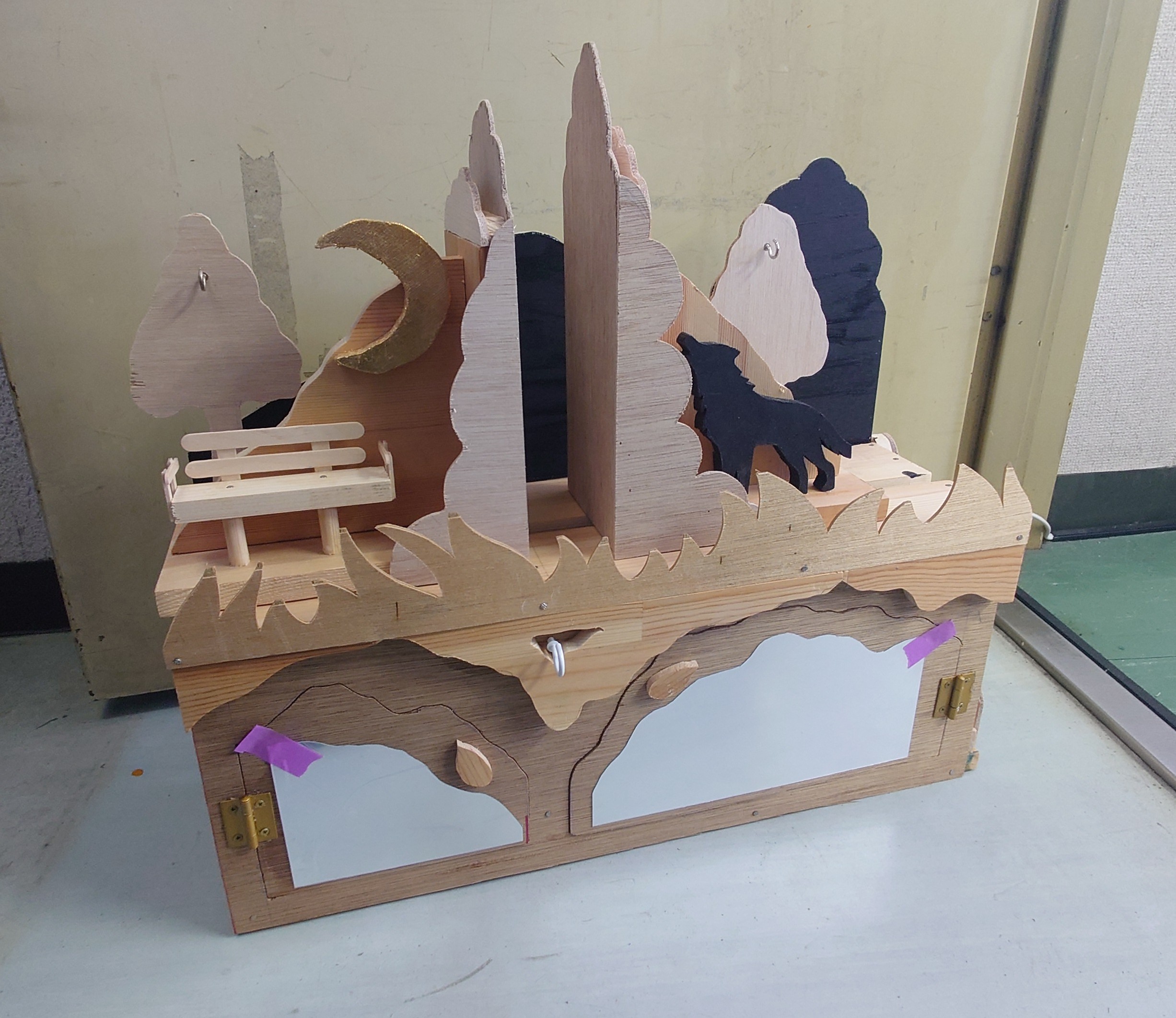 木工作品（可動式ブックエンド）